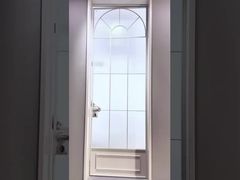 Glass door 